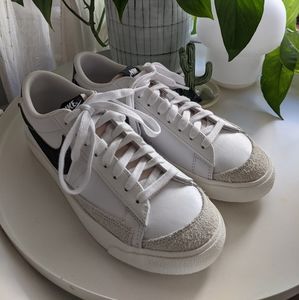 Nike Women's Blazer Low '77 Sneakers